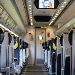 Czy w Intercity jest Wi-Fi? Sprawdź, gdzie działa i jak się połączyć!