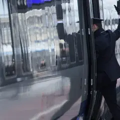 Pociąg odjechał? Zwrot biletu kolejowego: zasady i 100% zwrotu