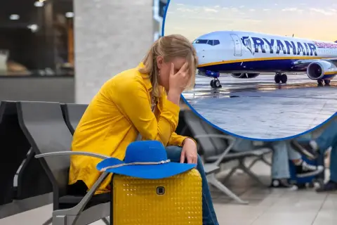 Zmartwiona kobieta w żółtej kurtce czeka na lotnisku na samolot Ryanair. Może to być podróż z Elbląga do Wrocławia.