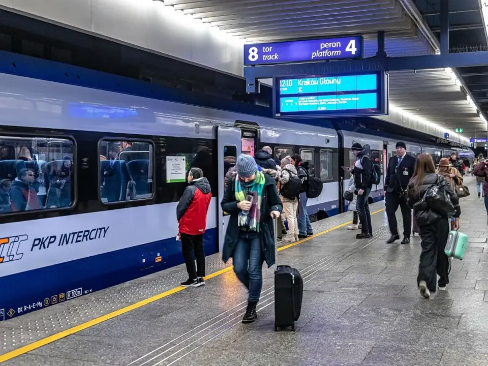 Bilet kredytowy w PKP - kiedy kupisz go w pociągu bez dopłaty?